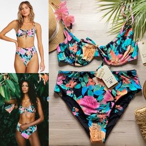 Billabong •• Floral Rev Ruched Underwire Top | High Rise Bikini Bottoms 👙🌴